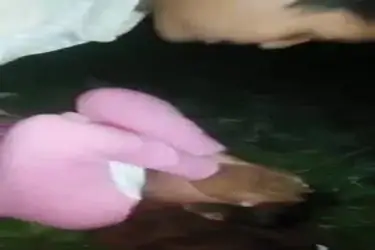 Gadis Cantik Pasrah Goyang Kasur Pacar