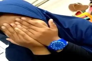 Ukhti Hijab Blue Cantik Pasrah Kasur Imut
